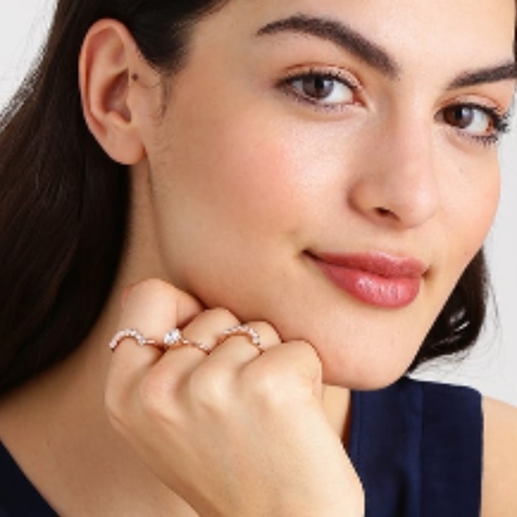 💕TED BAKER💕 Rose Gold Crystal Stacking Ring M/L NWT - Picture 8 of 8